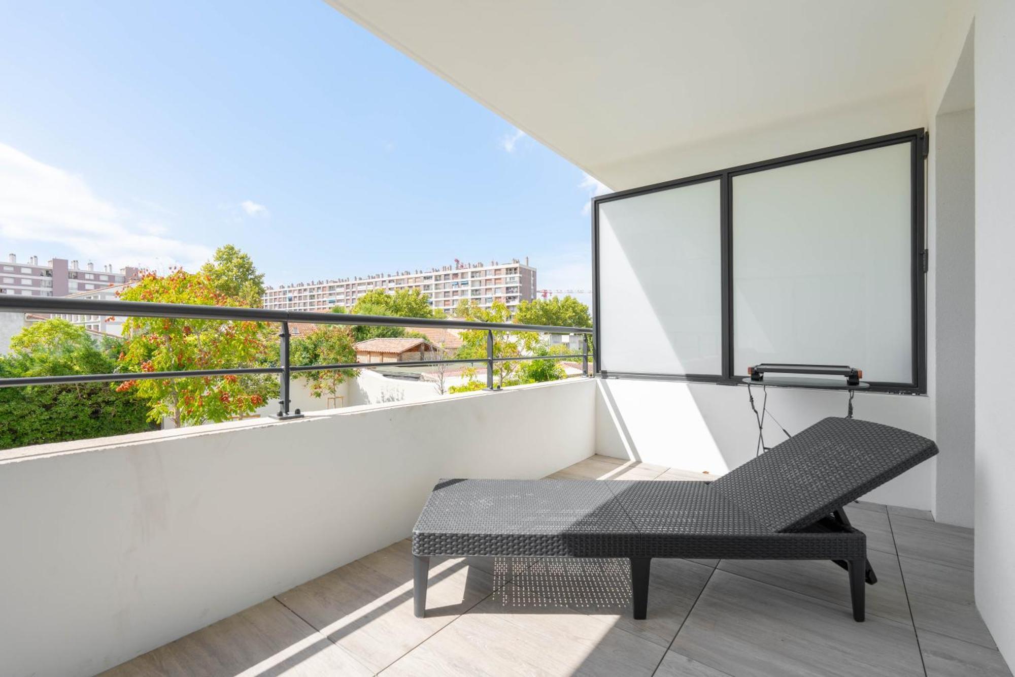 T2 Entre La Et Le Velodrome - Clim/parking * Marseilles